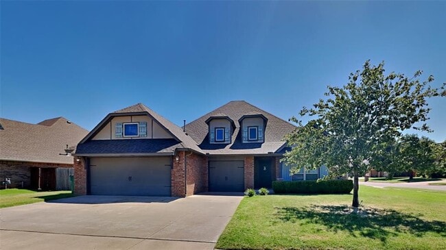 Building Photo - 5720 St James Pl