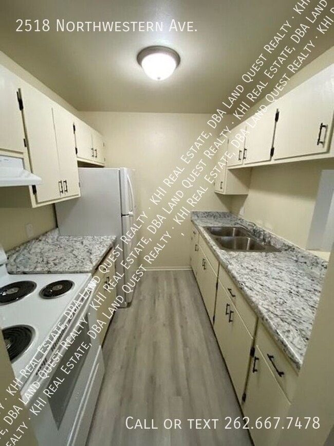 Building Photo - 2518 Northwestern Ave