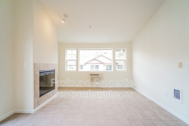 Foto del edificio - 760 NW 185th Ave