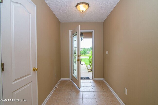 Foto del edificio - 7127 Newman Lake Ct