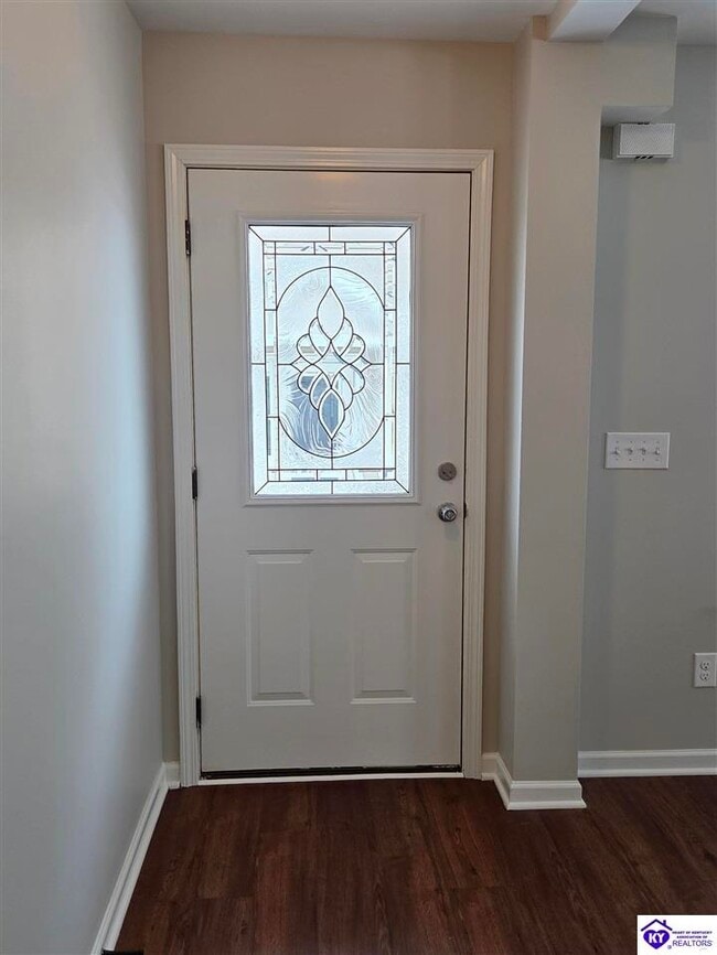 Building Photo - 158 Vineland Pkwy Dr