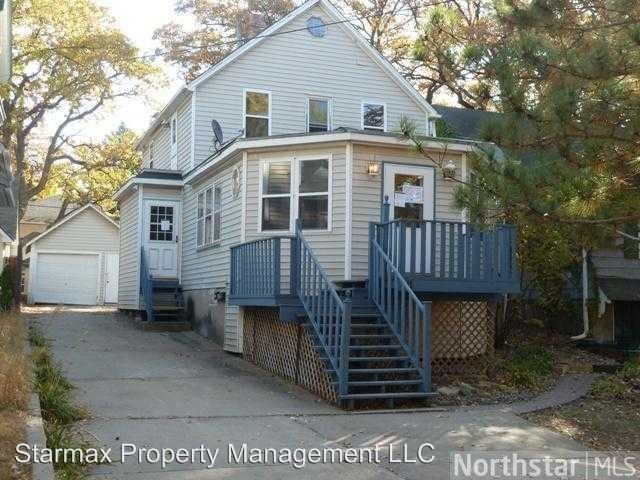 Primary Photo - 11 Melbourne Ave SE