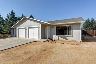 Building Photo - 6284 N Buckboard Dr