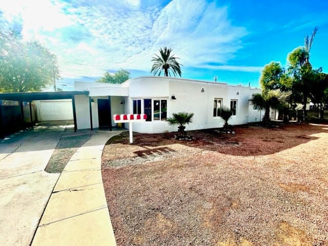 Renovated in the heart of Roosevelt district WITH LARGE PRIVATE GARAGE!!! - Renovated in the heart of Roosevelt district WITH LARGE PRIVATE GARAGE!!!