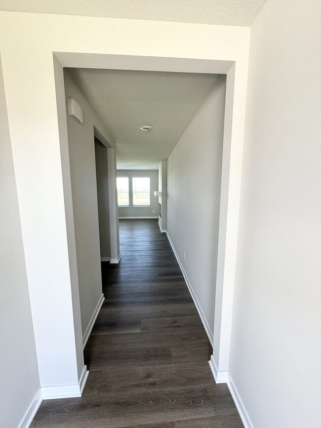 Hallway - 1257 NW Williamsburg Ln