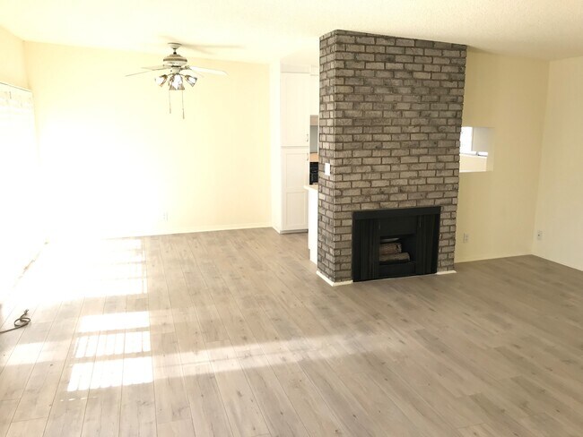 Foto del edificio - 25921 Oak St