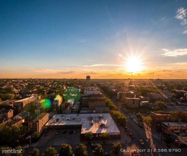 Foto del edificio - 1611 W Division St