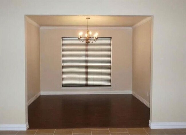 Building Photo - 937 Mesa Vista Dr