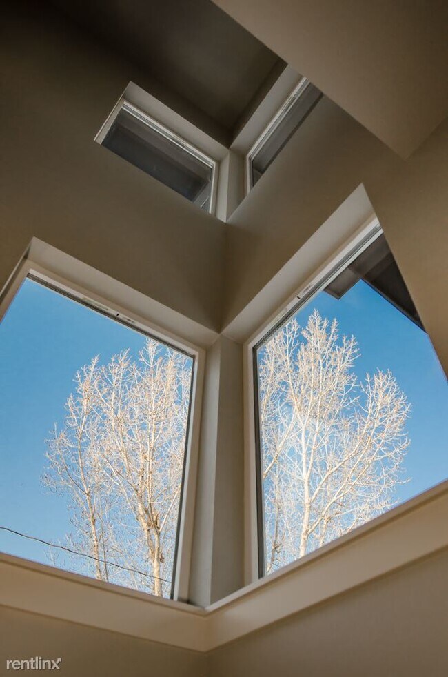 Foto del edificio - 3 br, 2.5 bath Duplex - 922 North Garfield...