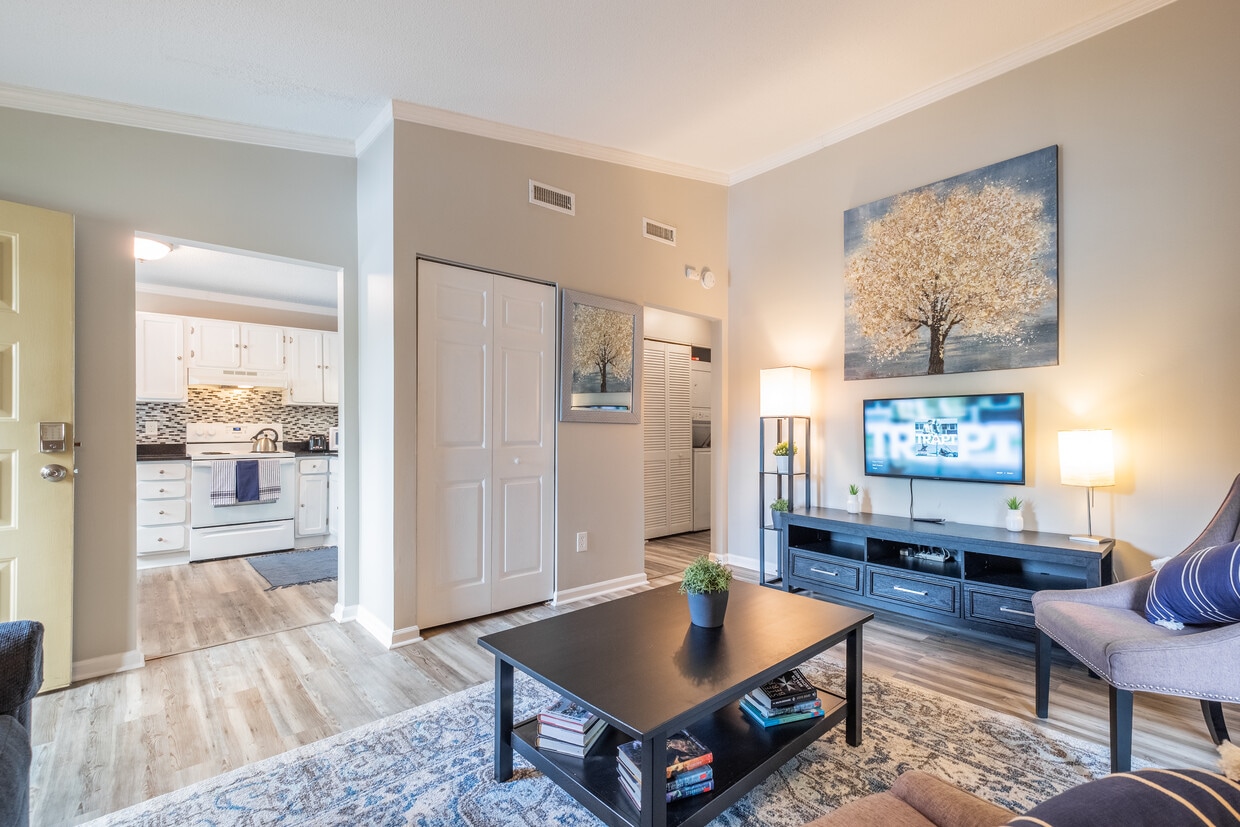 Foto del edificio - 1453 Riverwood Ct