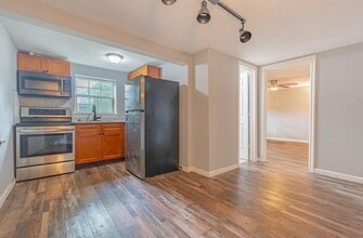 Building Photo - 4206 Walker St