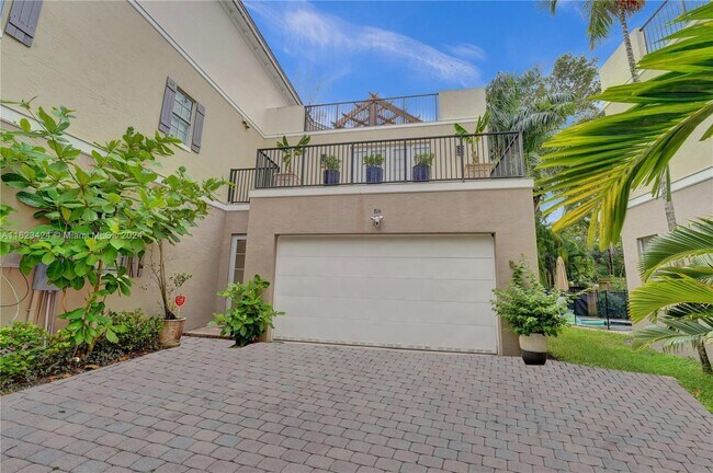 Foto del edificio - 816 SW 10th St