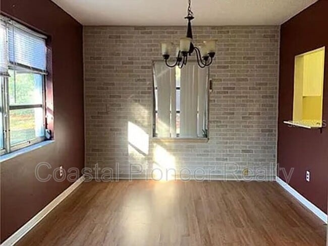 Building Photo - 4263 Deltona Blvd