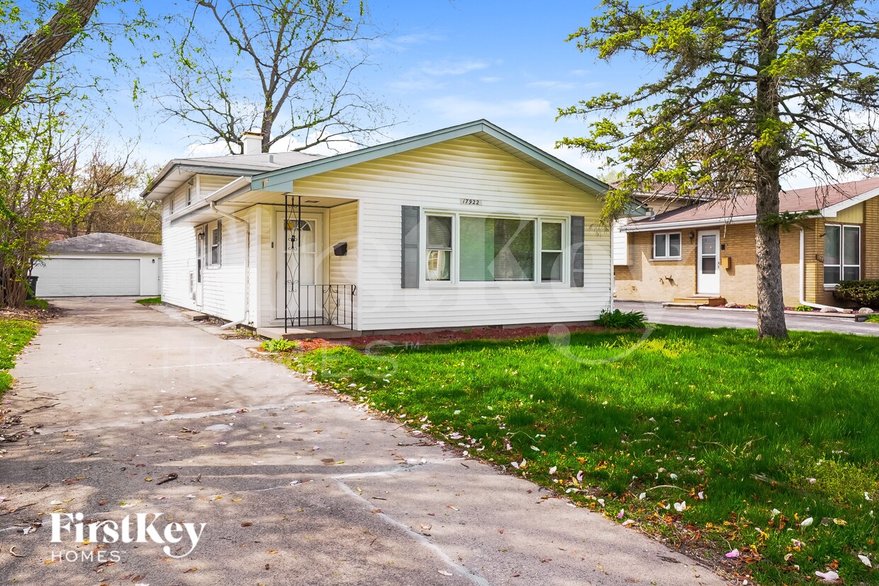 Foto principal - 17922 Rose St