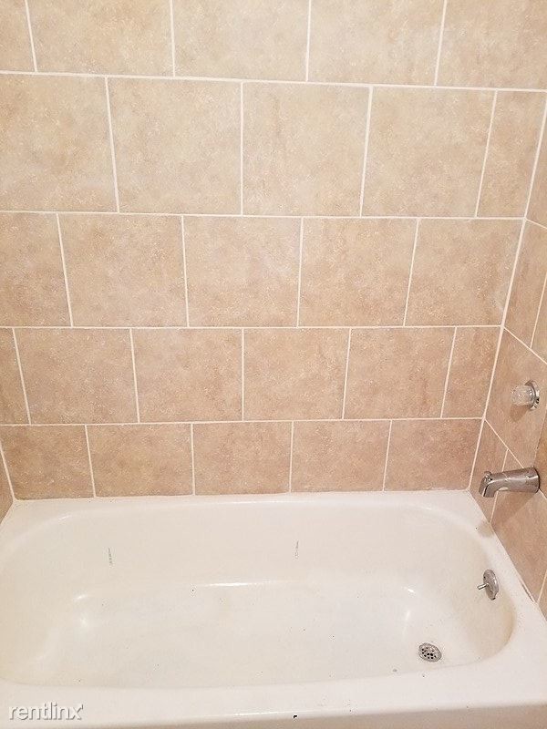 Foto del edificio - 3 br, 1 bath House - 6528 Saybrook Avenue