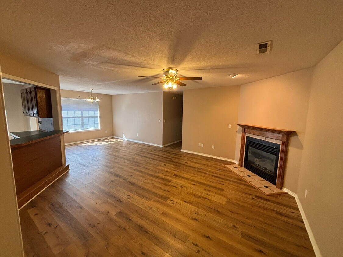 Foto del edificio - 2536-2538 W Houston St
