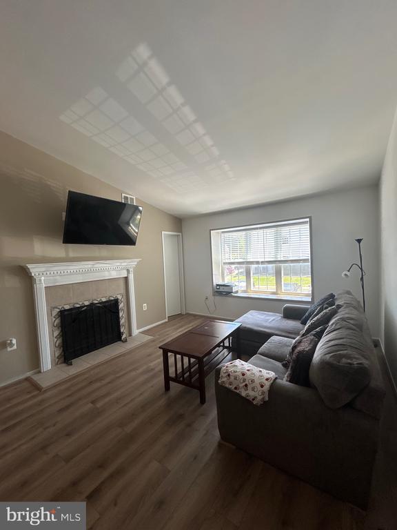 Foto del edificio - 7804 Harrowgate Cir