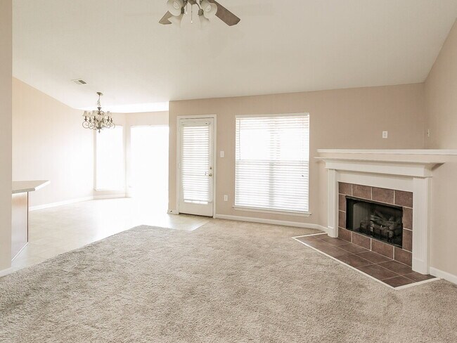 Building Photo - 8181 Martin Dr