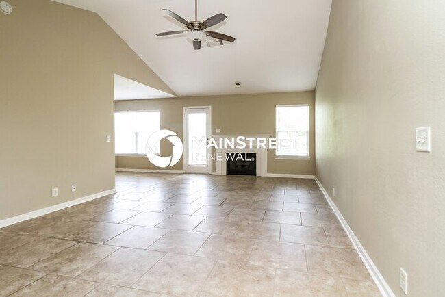 Building Photo - 4 Bedroom Pet-Friendly Home in Antioch, TN with Main Street Renewal