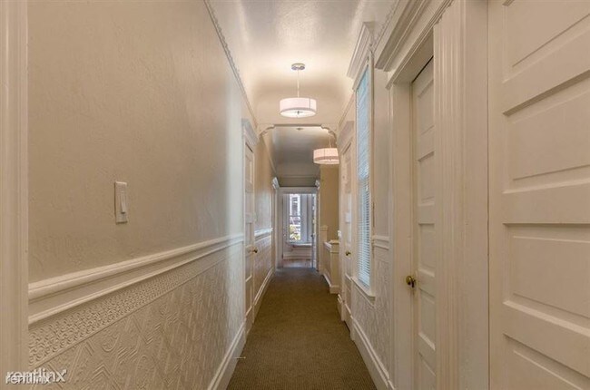 Building Photo - 638 Ashbury St