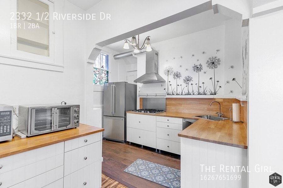 Primary Photo - SWEET 1 BED/ 1.5 BATH + BONUS ROOM IN FROG...