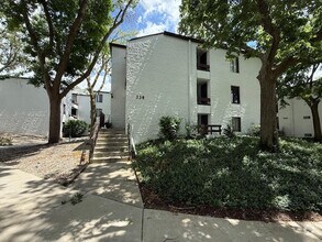Building Photo - 338 W Miner St