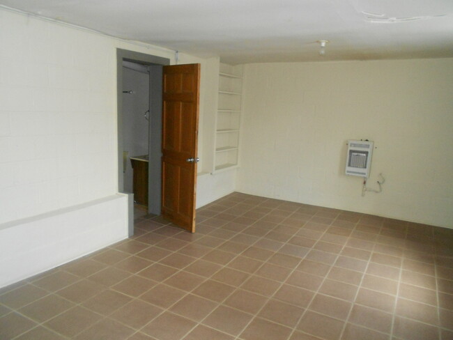 Foto del edificio - One Bedroom Apartment