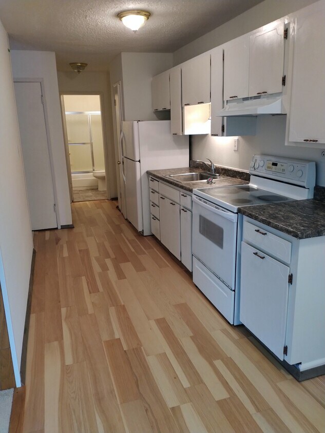 Kitchen, with bathroom at the back of picture - 4248 SE 15th Ave