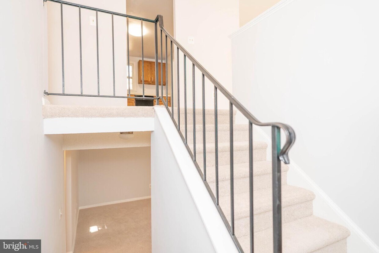 5146 Bradfield Dr, Annandale, VA 22003 House Rental in Annandale, VA