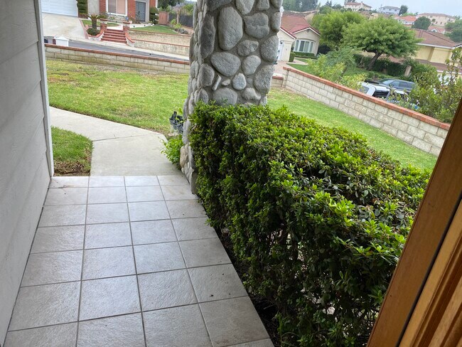 Building Photo - 620 Pantera Dr