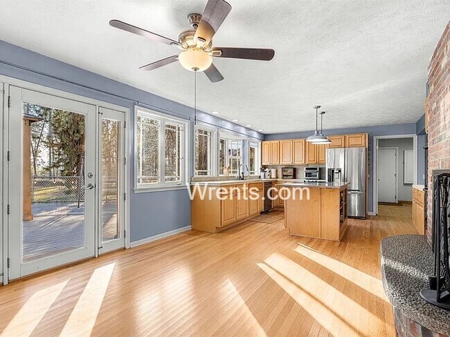 Foto del edificio - Your Own Slice of Spokane – 3BR/3BA Home West Plains Living - Bonus Shop available