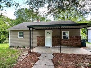 Building Photo - 303 Talley St