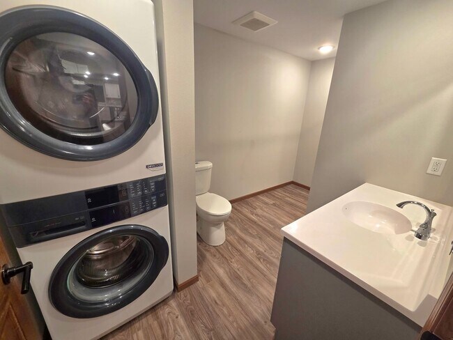 Foto del edificio - 150 4th St