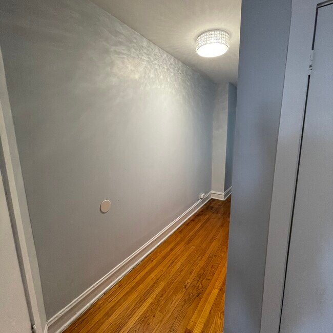 Foto del edificio - 5816 W Rice St