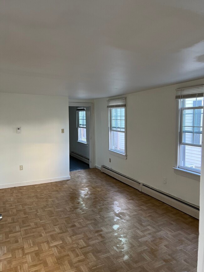 73 Water St Unit 102, Saco, ME 04072 73 Water St Saco, ME