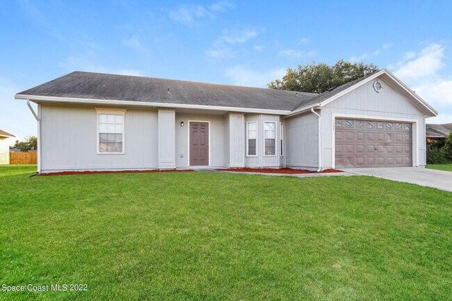 Foto del edificio - 1366 Whaling Ave SE