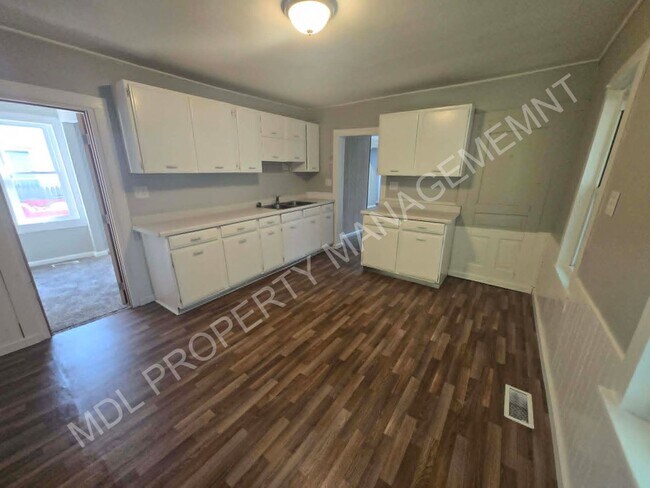 Foto del edificio - 3-Bedroom House in Saginaw