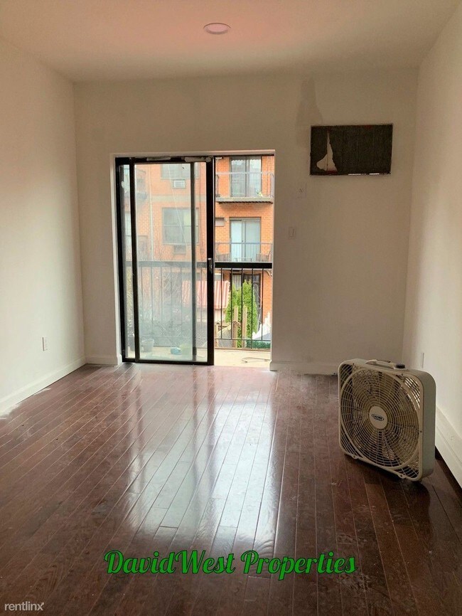 Foto del edificio - 3 br, 2 bath  - 128 15th St