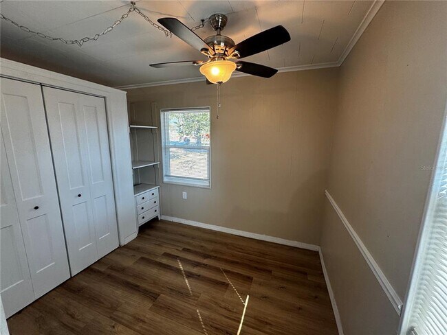 Foto del edificio - 4160 Melanie Ln