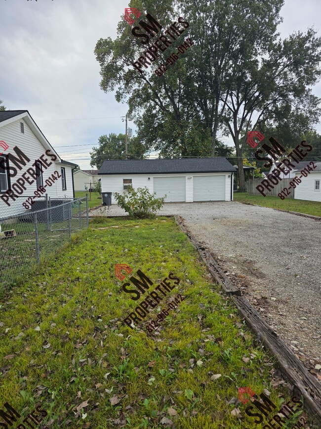 Building Photo - 2239 Kathleen Ave