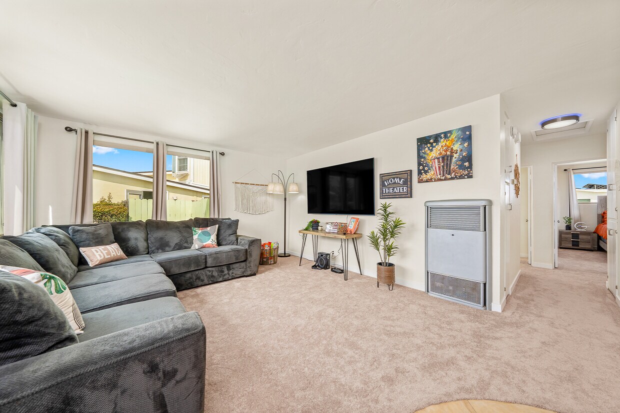 Primary Photo - 376 Bonito Ave