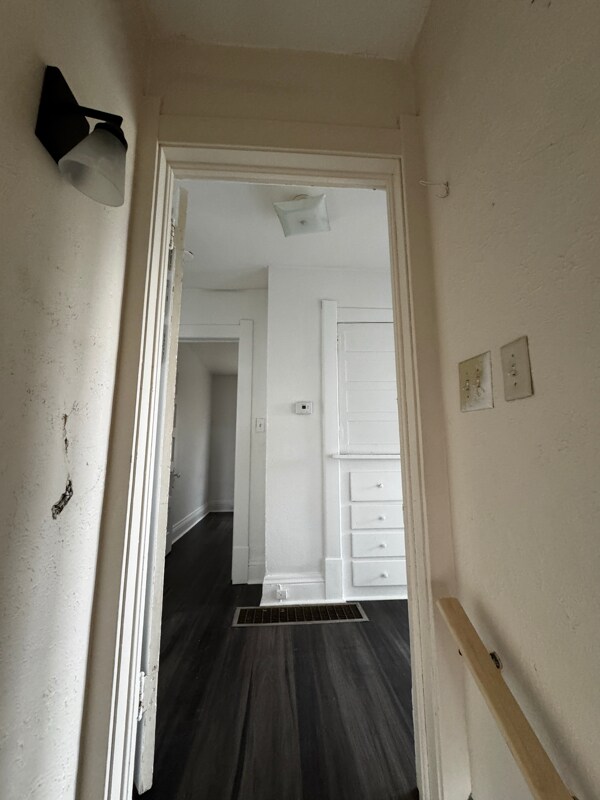 Foto del edificio - 708 Spencer St