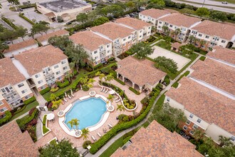 Building Photo - 9905 Baywinds Blvd