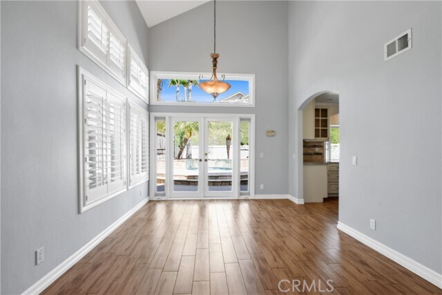 Building Photo - 2160 Via Teca