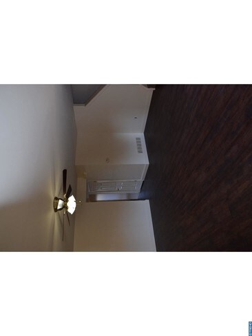 Building Photo - 178 Eaton Ct