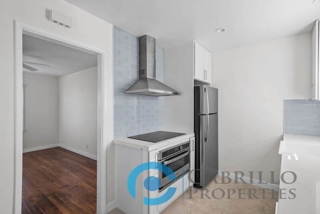Building Photo - 4217 Meade Ave
