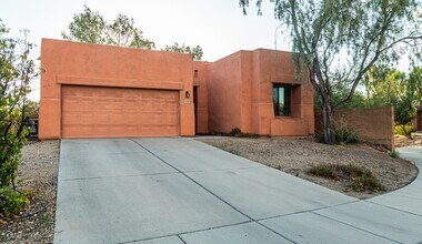 Building Photo - 7561 E Truces Pl