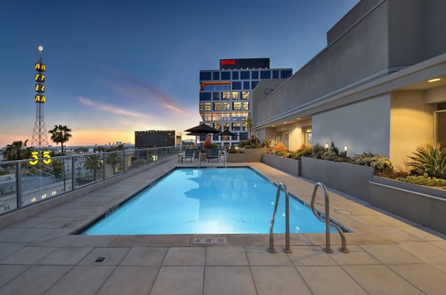 Interior Photo - The William on Sunset
