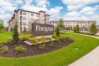 Property Entrance - Forayna Vintage Park