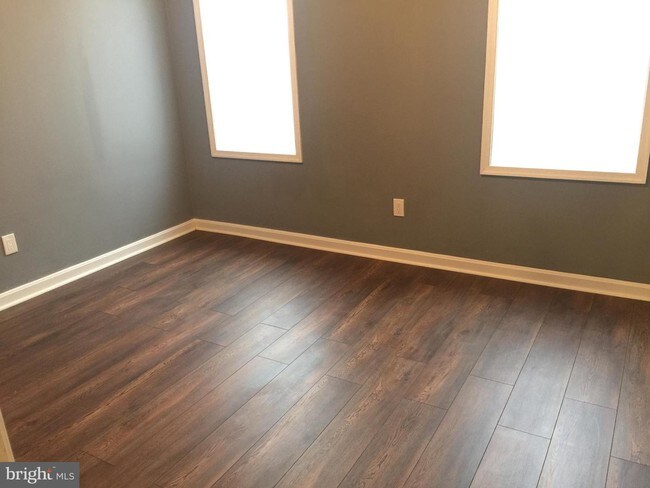 Foto del edificio - 1806 N Milton Ave